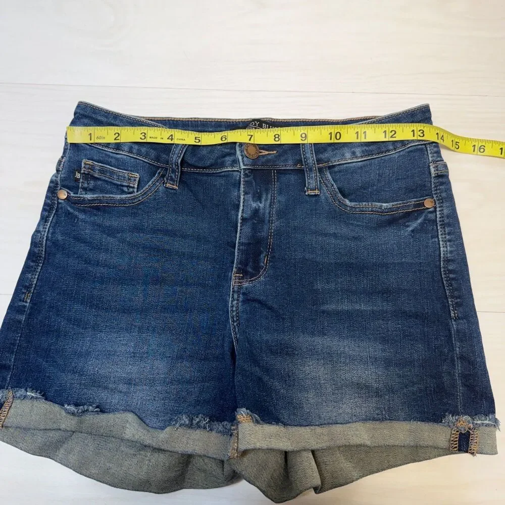 Judy Blue Denim Jean Pull On Shorts Women's‎ S Stretch Medium Dark Wash Cuffed